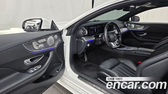 Mercedes-Benz E-Class 2021 — photo 13