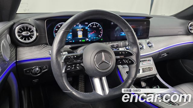 Mercedes-Benz E-Class 2021 — photo 18
