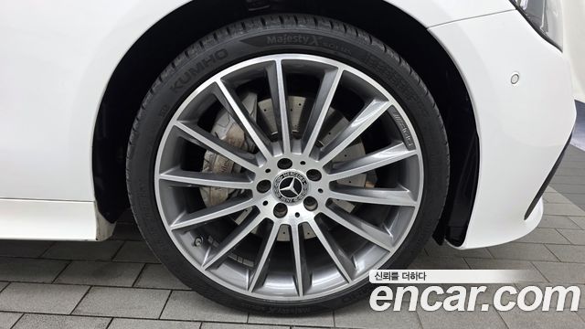 Mercedes-Benz E-Class 2021 — photo 7