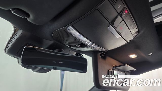 Mercedes-Benz E-Class 2021 — photo 27