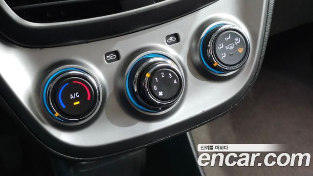 Chevrolet Korea Spark 2017 — photo 16