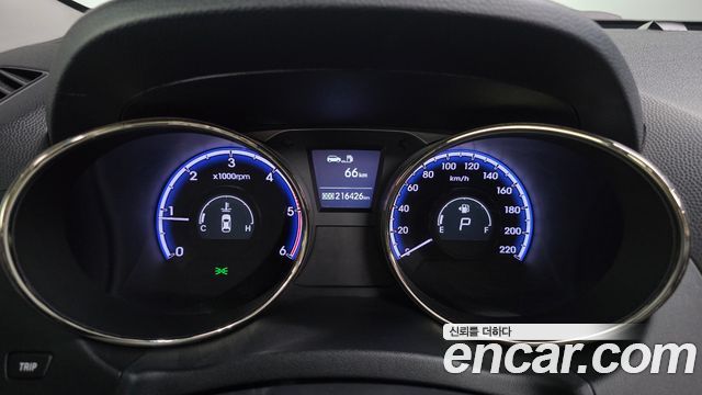 Hyundai Tucson 2012 — photo 8