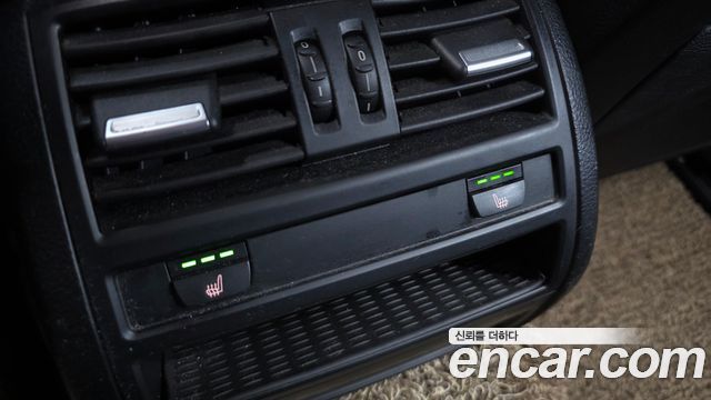 BMW 5-Series 2015 — photo 19