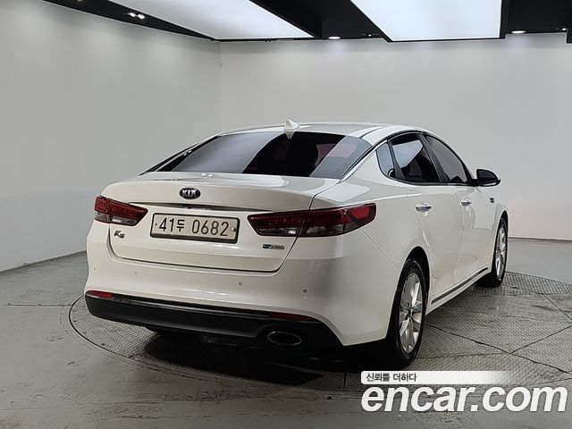 Kia K5 2016 — photo 4