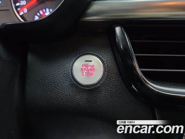 Kia K5 2016 — photo 17