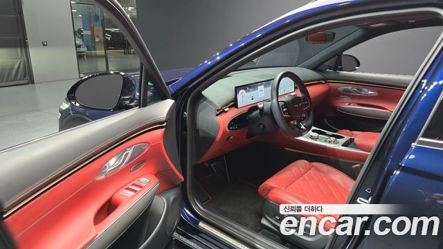 Genesis GV70 2025 — photo 13
