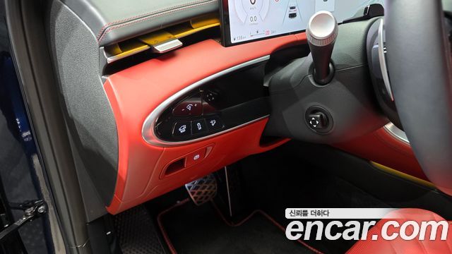 Genesis GV70 2025 — photo 22