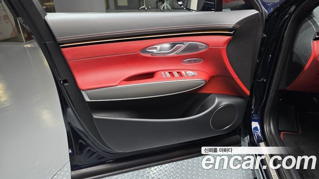 Genesis GV70 2025 — photo 14