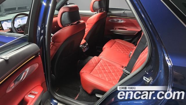 Genesis GV70 2025 — photo 16