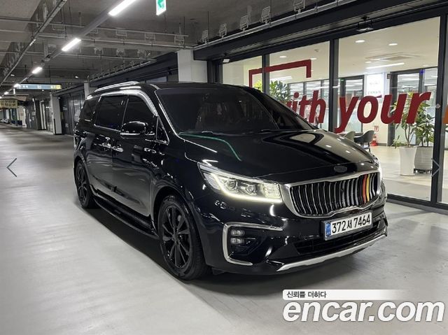 Kia Canival 2019 — photo 2