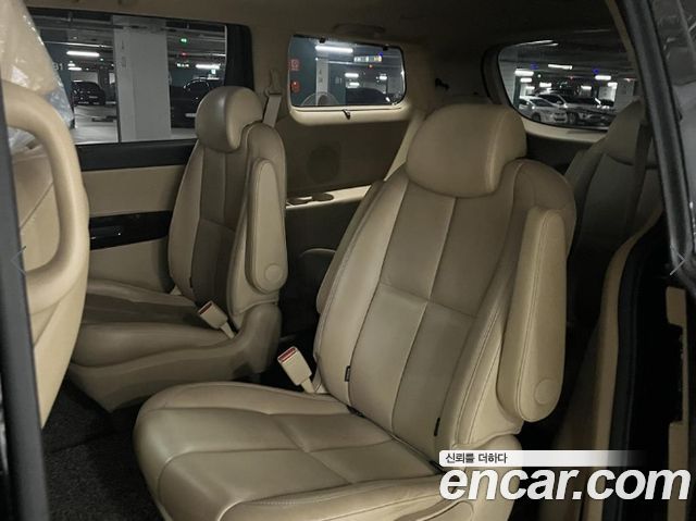 Kia Canival 2019 — photo 8