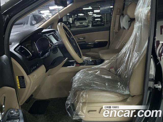 Kia Canival 2019 — photo 10