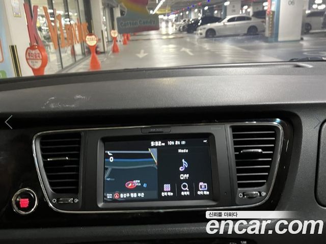 Kia Canival 2019 — photo 19