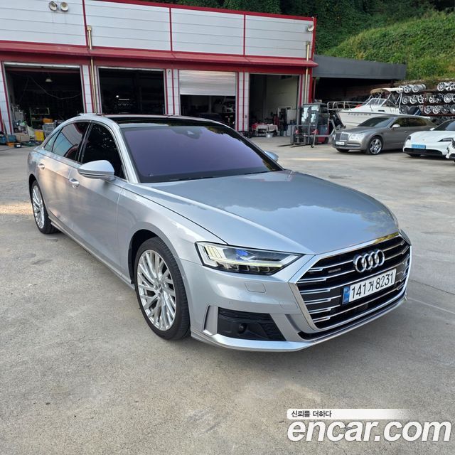 Audi A8 2020 — photo 8