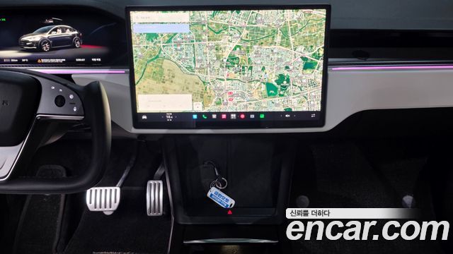 Tesla Model X 2023 — photo 14