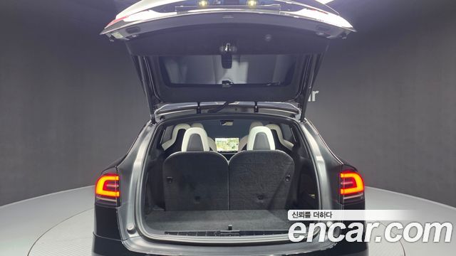 Tesla Model X 2023 — photo 20