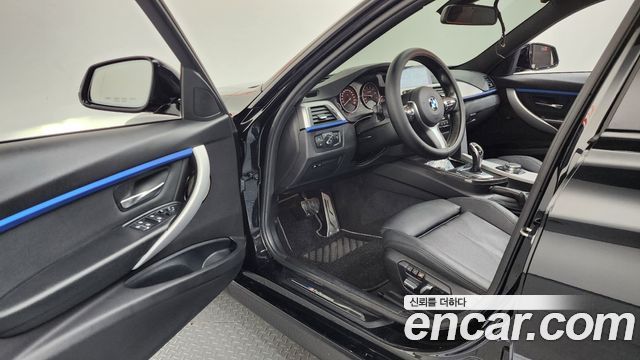 BMW 3-Series 2017 — photo 10