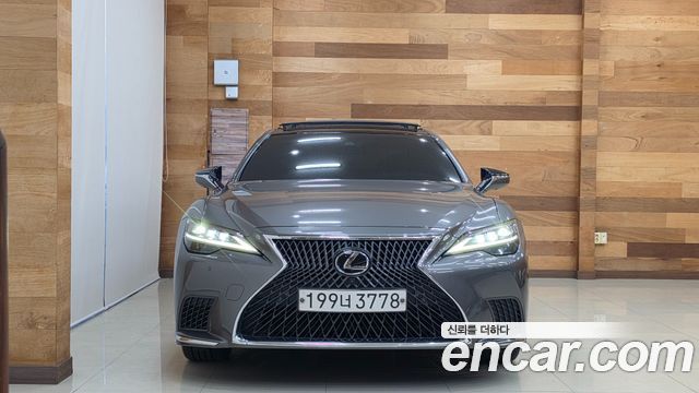 Lexus LS 2022 — photo 3