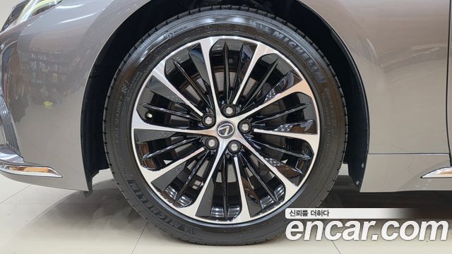 Lexus LS 2022 — photo 6