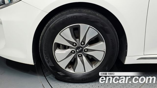 Kia K5 2017 — photo 5