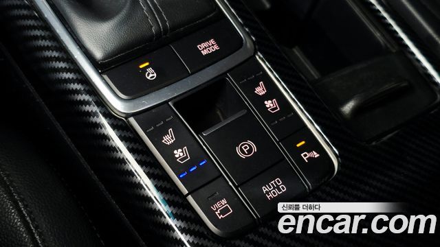 Kia K5 2017 — photo 17