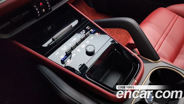 Porsche Cayenne 2026 — photo 12