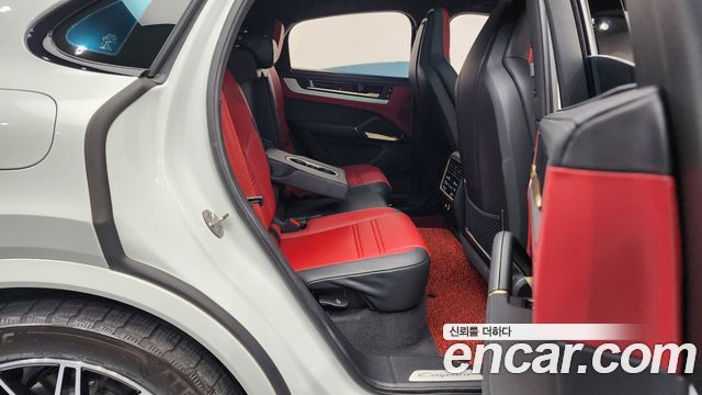 Porsche Cayenne 2026 — photo 17