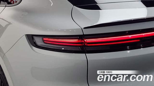Porsche Cayenne 2026 — photo 9