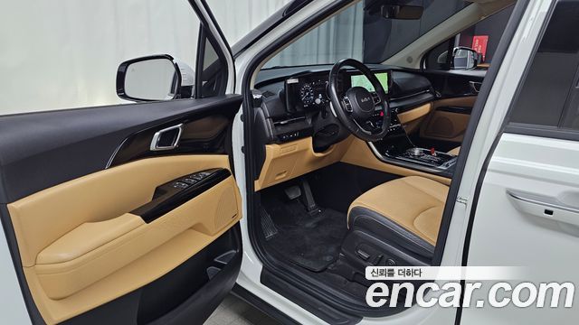 Kia Canival 2023 — photo 10