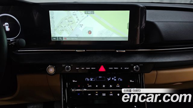 Kia Canival 2023 — photo 12