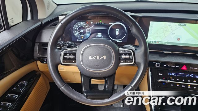 Kia Canival 2023 — photo 13