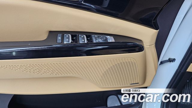 Kia Canival 2023 — photo 20