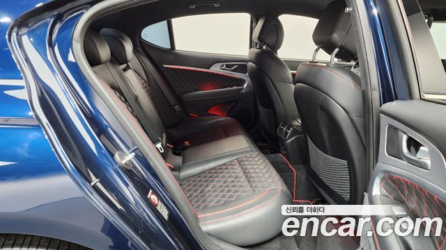 Genesis G70 2019 — photo 17