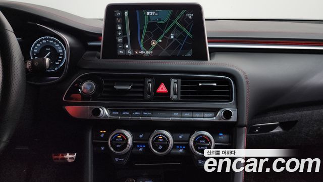 Genesis G70 2019 — photo 19