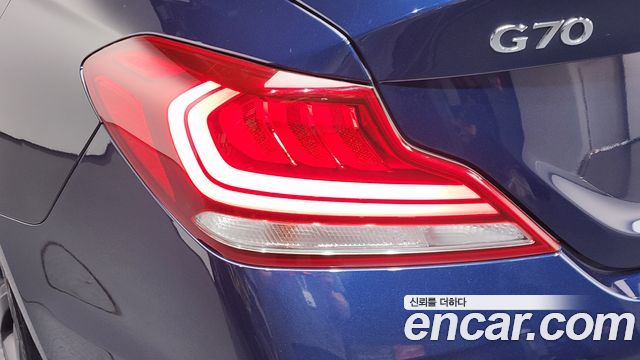 Genesis G70 2019 — photo 9