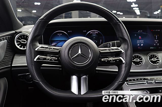 Mercedes-Benz CLS-Class 2022 — photo 18