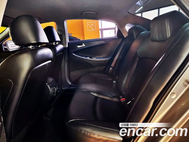 Hyundai Sonata 2014 — photo 9