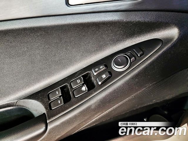 Hyundai Sonata 2014 — photo 20