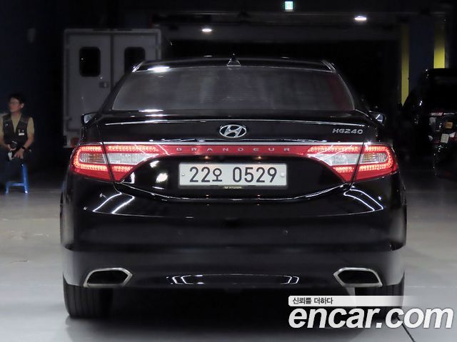 Hyundai Grandeur 2017 — photo 3