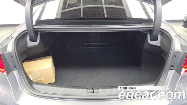 Renault Korea SM6 2021 — photo 20