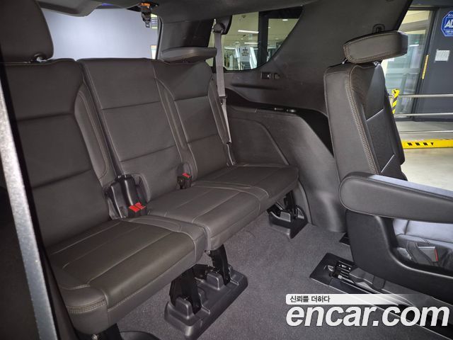 Chevrolet Korea Tahoe 2023 — photo 11
