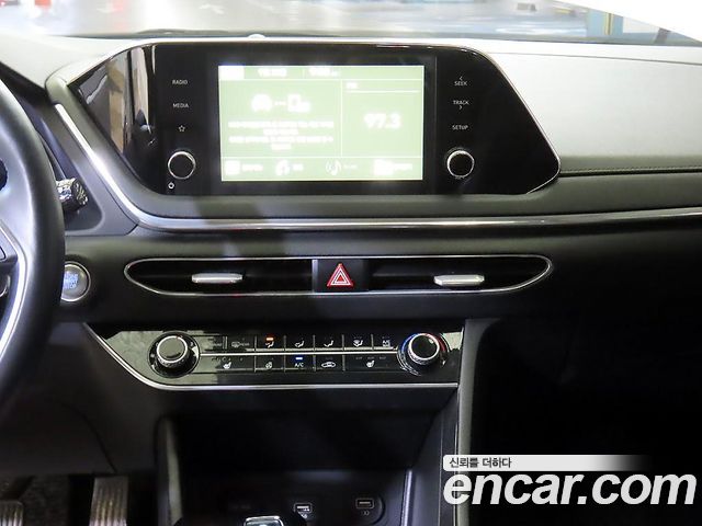Hyundai Sonata 2020 — photo 11