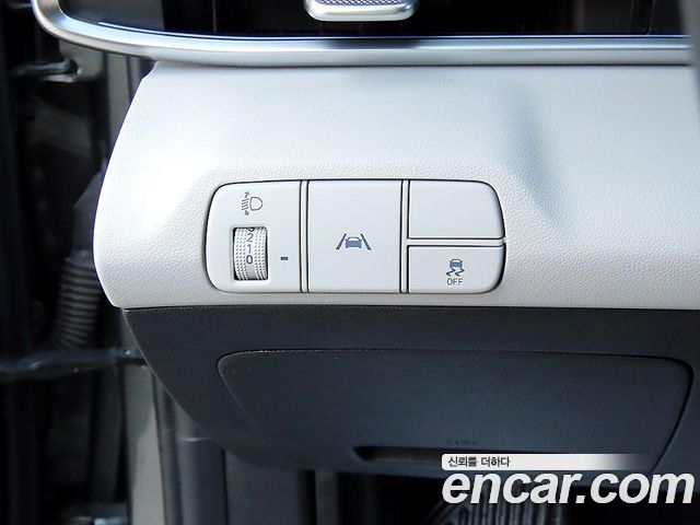 Hyundai AVANTE 2021 — photo 13