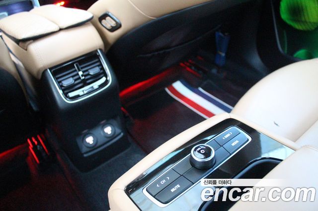 Kia K7 2020 — photo 17
