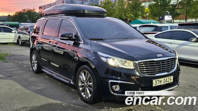 Kia Canival 2017 — photo 2