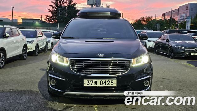 Kia Canival 2017 — photo 3