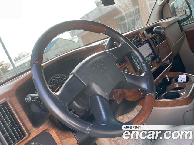 Chevrolet Express Van 2005 — photo 15