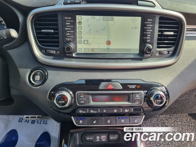 Kia Sorento 2016 — photo 15