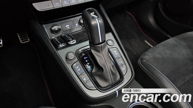 Hyundai Kona 2023 — photo 12