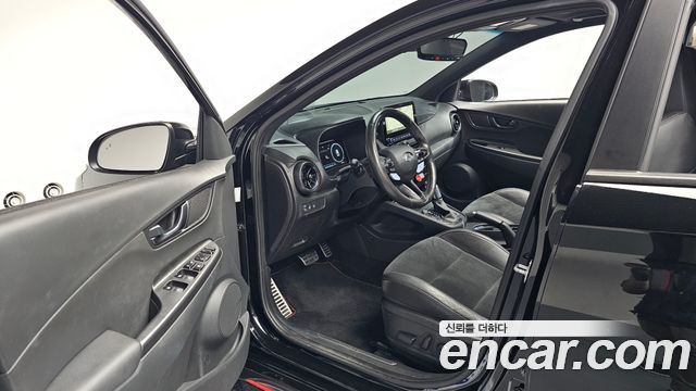 Hyundai Kona 2023 — photo 13